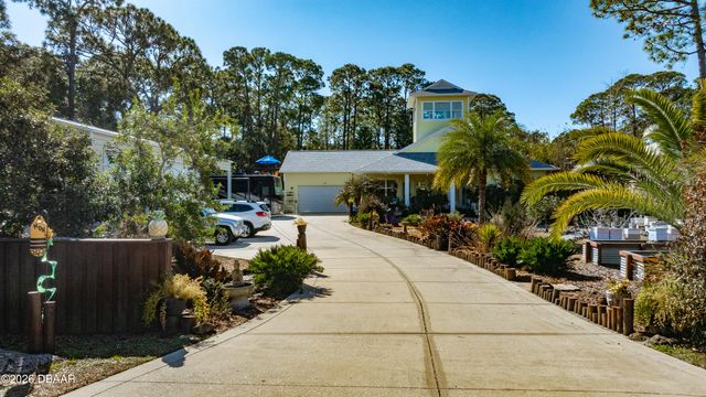 615 Art Center Avenue, New Smyrna Beach, FL 32168