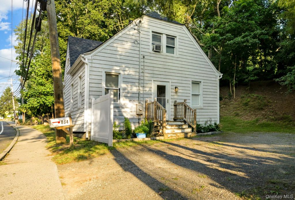 864 Fort Salonga Road, Northport, NY 11768 — photo 3