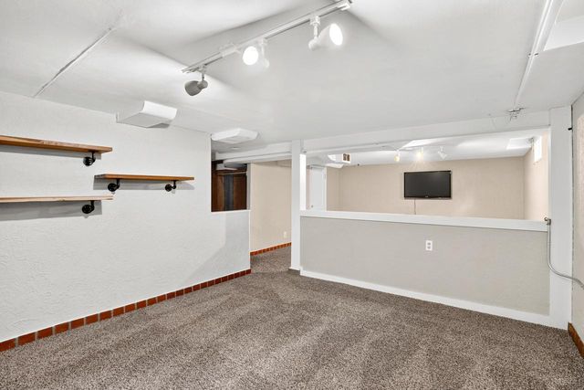5412 N Bay Ridge AVENUE, Whitefish Bay, WI 53217