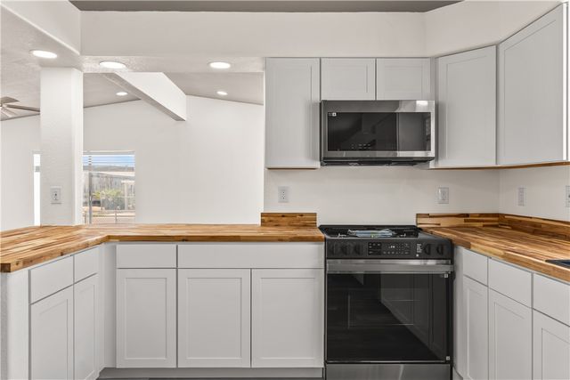 8286 S Green Valley Road, Mohave Valley, AZ 86440