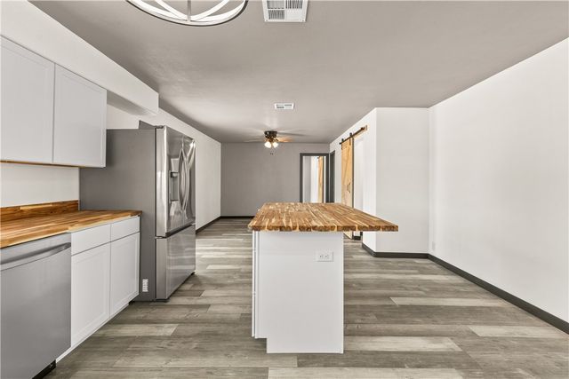 8286 S Green Valley Road, Mohave Valley, AZ 86440