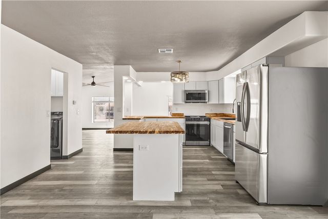 8286 S Green Valley Road, Mohave Valley, AZ 86440