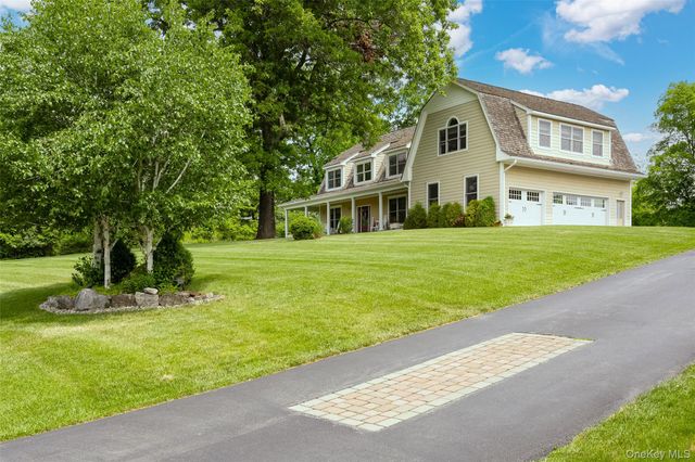 12 Nichris Lane, Staatsburg, NY 12580