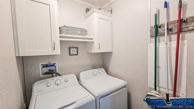 309 E Muskogee Avenue, Porum, OK 74455
