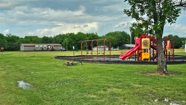 309 E Muskogee Avenue, Porum, OK 74455