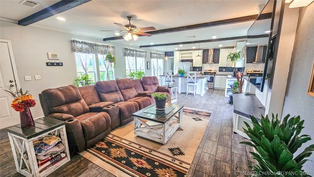 309 E Muskogee Avenue, Porum, OK 74455