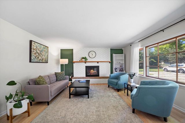 11630 N Riverland ROAD, Mequon, WI 53092