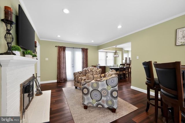 20 COVENGER DR, Medford, NJ 08055