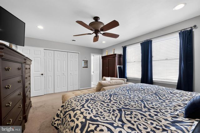 20 COVENGER DR, Medford, NJ 08055