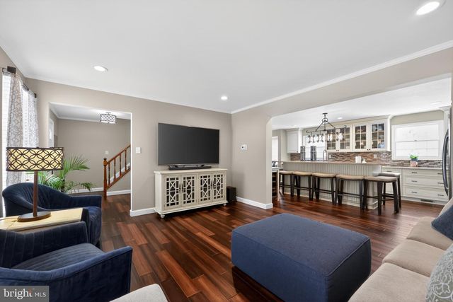 20 COVENGER DR, Medford, NJ 08055