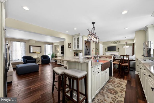 20 COVENGER DR, Medford, NJ 08055