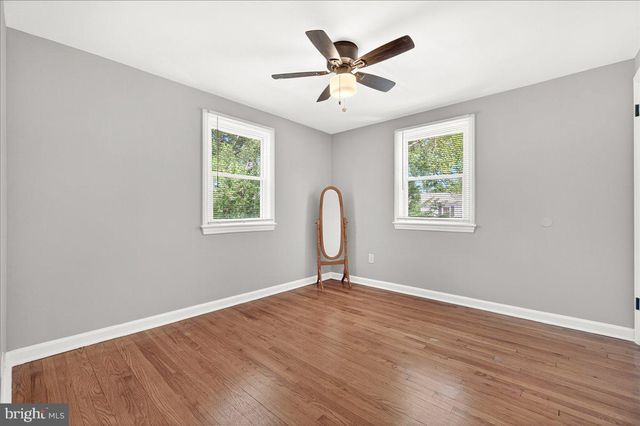 5031 MANGUM RD, College Park, MD 20740