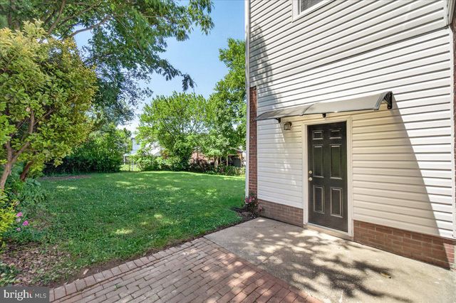 5031 MANGUM RD, College Park, MD 20740