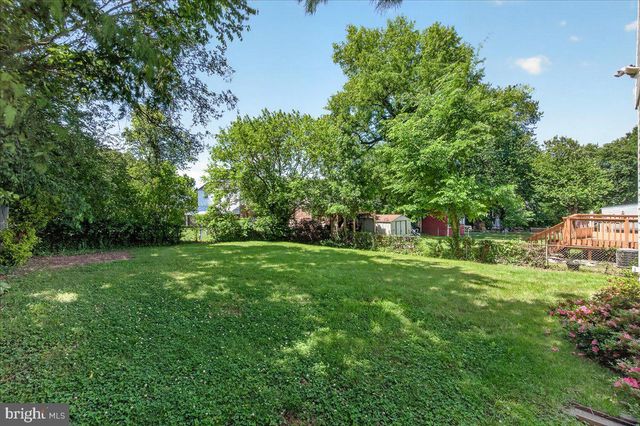 5031 MANGUM RD, College Park, MD 20740