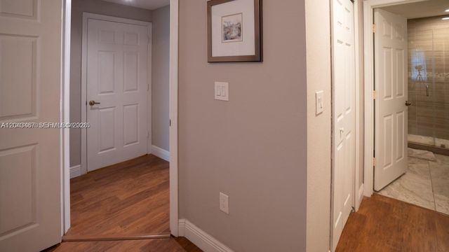 11002 NW 83rd St 106, Doral, FL 33178