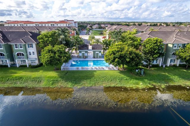 11002 NW 83rd St 106, Doral, FL 33178