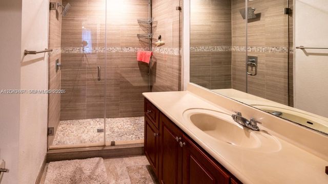 11002 NW 83rd St 106, Doral, FL 33178