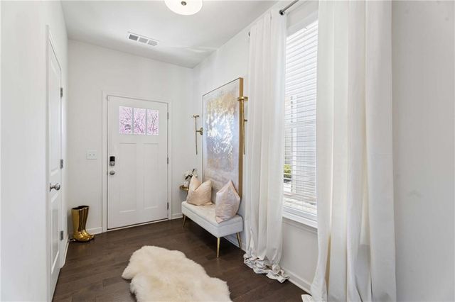 817 Regal Lane SW, Atlanta, GA 30331