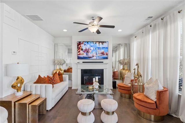 817 Regal Lane SW, Atlanta, GA 30331