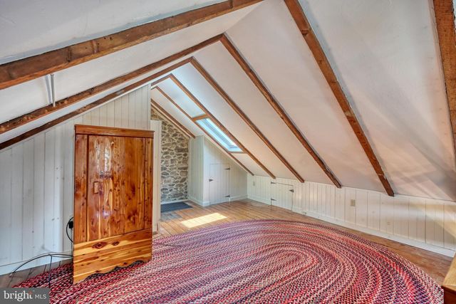 3 MILL RD, Oley, PA 19547