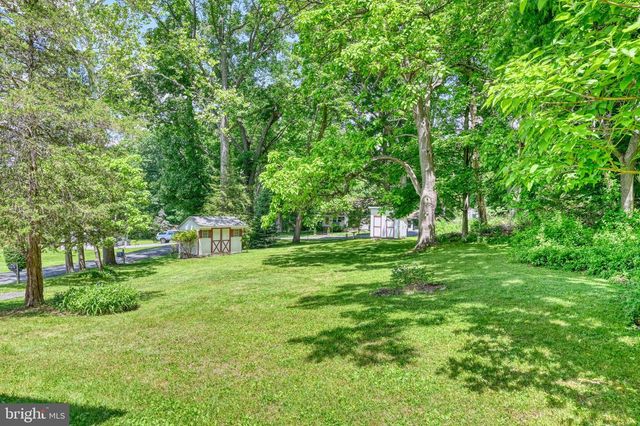3 MILL RD, Oley, PA 19547