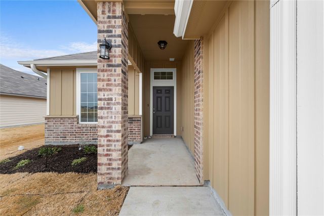 121 Adaline Bend, Mcgregor, TX 76657