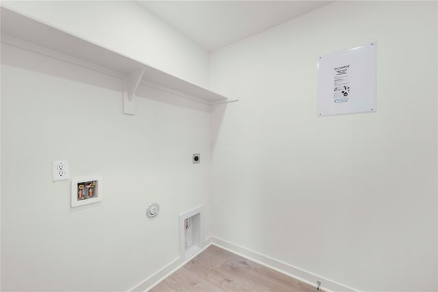 121 Adaline Bend, Mcgregor, TX 76657