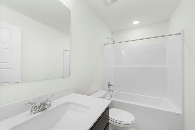 121 Adaline Bend, Mcgregor, TX 76657