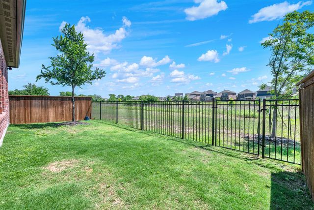 720 Skyview Court, Celina, TX 75009