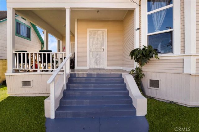 610 E 24th Street, Los Angeles, CA 90011