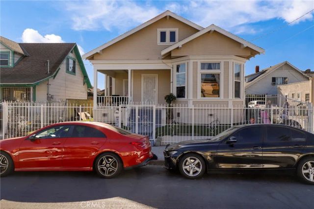 610 E 24th Street, Los Angeles, CA 90011