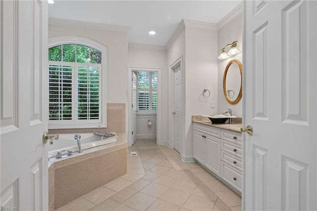 308 Dogleg DR, Williamsburg, VA 23188