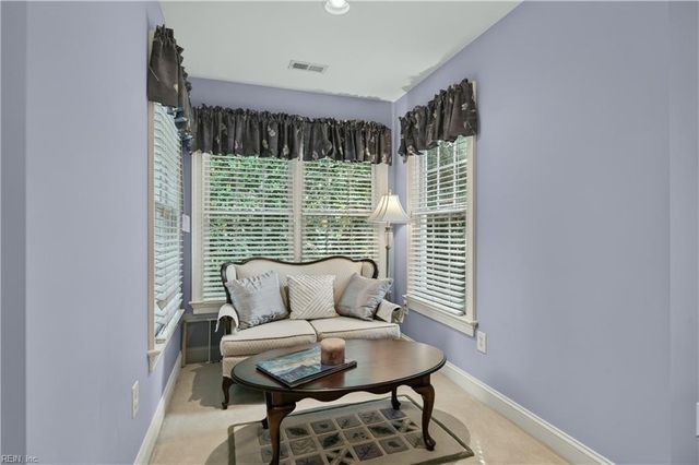 308 Dogleg DR, Williamsburg, VA 23188