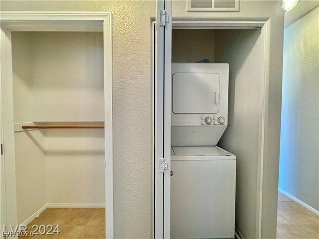8805 Jeffreys Street 2104, Las Vegas, NV 89123