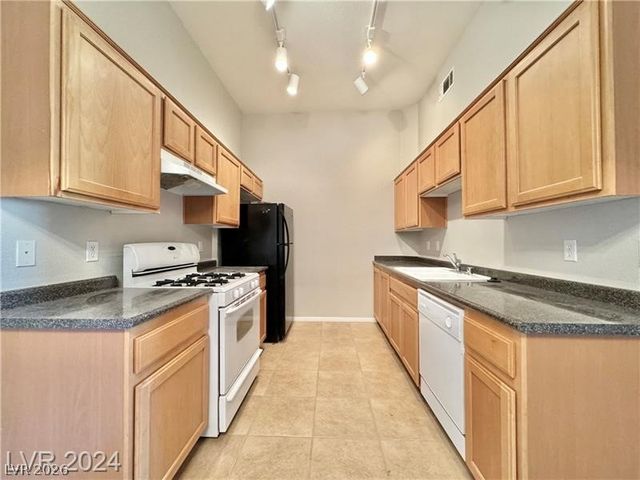 8805 Jeffreys Street 2104, Las Vegas, NV 89123