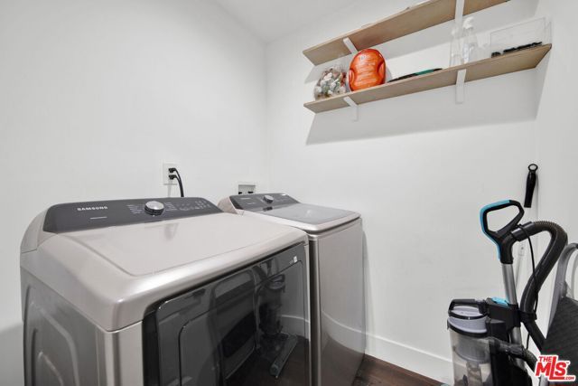 1607 W 85th Street, Los Angeles, CA 90047