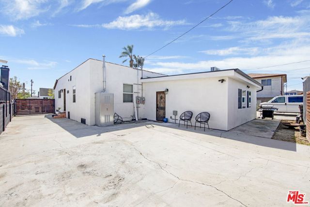 1607 W 85th Street, Los Angeles, CA 90047
