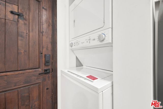 1607 W 85th Street, Los Angeles, CA 90047