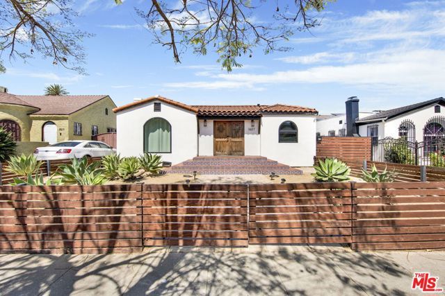 1607 W 85th Street, Los Angeles, CA 90047