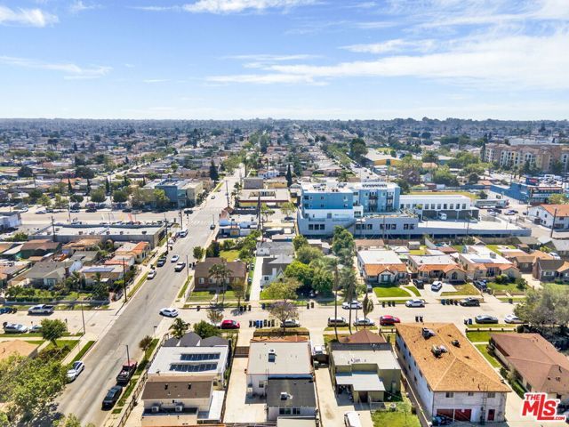 1607 W 85th Street, Los Angeles, CA 90047