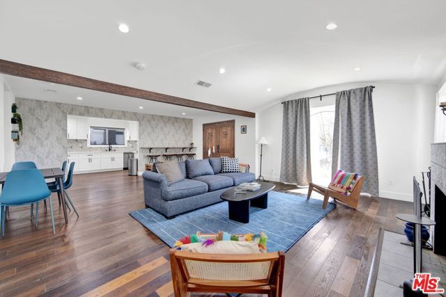 1607 W 85th Street, Los Angeles, CA 90047