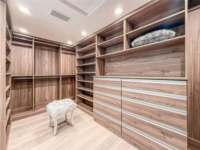 4266 Louise Avenue, Encino, CA 91316