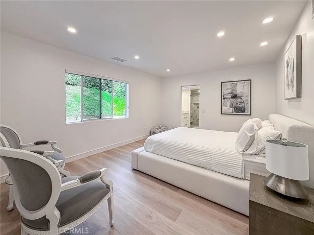 4266 Louise Avenue, Encino, CA 91316