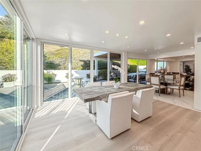 4266 Louise Avenue, Encino, CA 91316