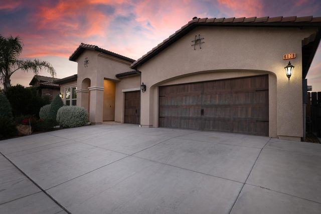 6638 W Kadota Avenue, Fresno, CA 93723