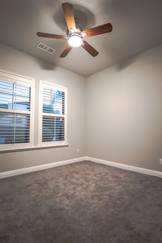 6638 W Kadota Avenue, Fresno, CA 93723