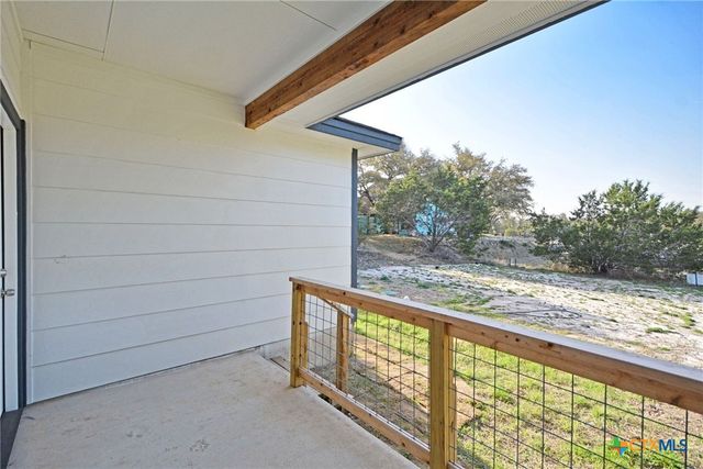 1234 Clearcreek Drive, Canyon Lake, TX 78133