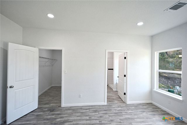 1234 Clearcreek Drive, Canyon Lake, TX 78133