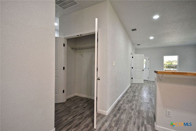 1234 Clearcreek Drive, Canyon Lake, TX 78133