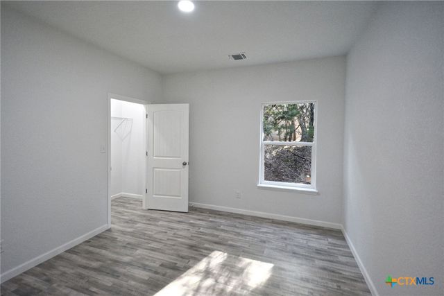 1234 Clearcreek Drive, Canyon Lake, TX 78133